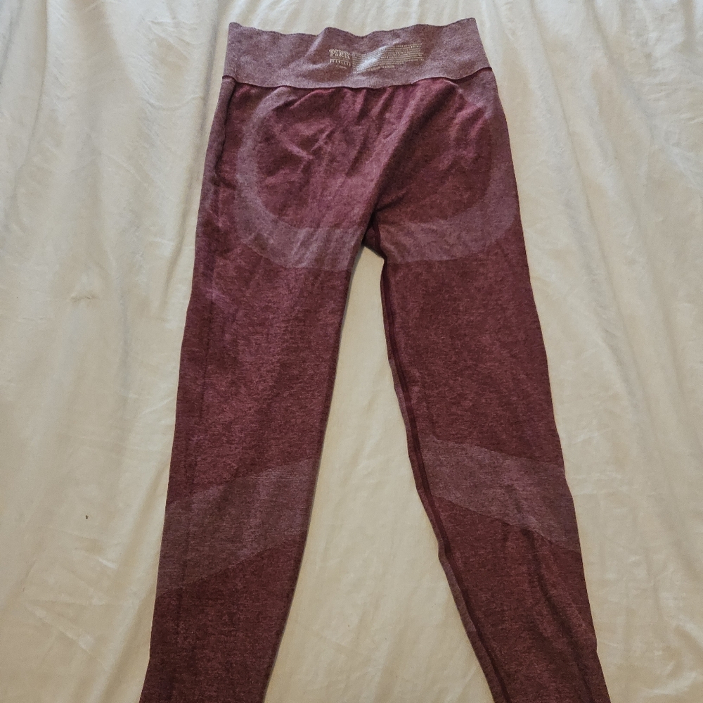 Pink cropped leggings